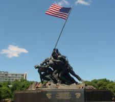 Mémorial du corps des Marines des États-Unis...une impression de déjà vu sur notre chantier!
