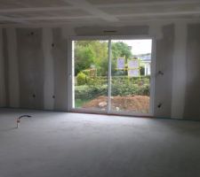 Fin de la premi&egrave;re journ&eacute;e de pon&ccedil;age. Vue Salle &agrave; manger.