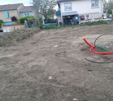 Le terrain ou sera le garage