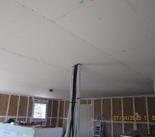 Plafond termin&eacute;e