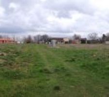 Notre terrain tout nu!