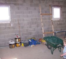 Nous allons faire carreler les 40 M2 du garage car Pascal va en faire un  atelier