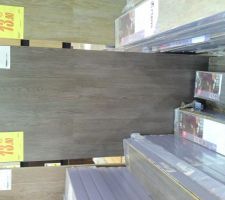 Parquet pour l'&eacute;tage.