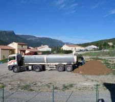 Livraison de la terre le 07/05/2015