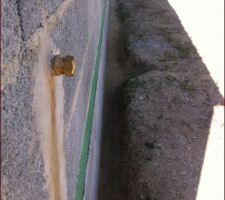 Nettoyage du bas des fa&ccedil;ades avant enduit