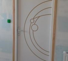 Porte int&eacute;rieure de la salle de bain