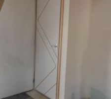 Porte int&eacute;rieure du rez de chauss&eacute;e, wc et cellier