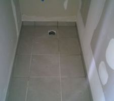 Toilette sous escalier