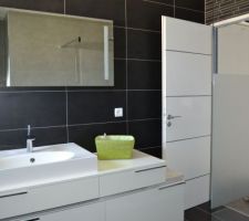 Salle de bain à l'étage