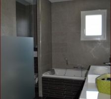 Salle de bain à l'étage