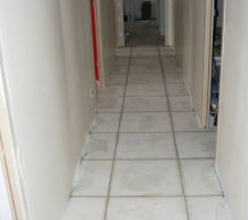 Joints termin&eacute;s dans le couloir