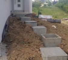 Fondations marches suspendues