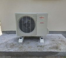 Split : unité extérieure PAC Alféa Extensa 8 KW installée par Géothermique