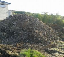 La viabilisation se poursuit et d&eacute;but du terrassement !!