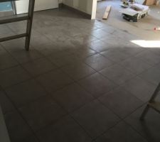 Tr&egrave;s bon boulot du carreleur, tout ce qu'on souhaitait