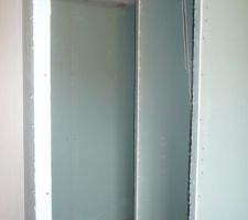 Chambre du rdc avec placard et salle d'eau