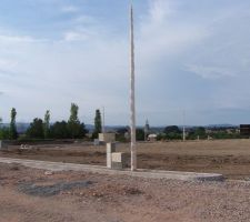 Nos niches avec le superbe lampadaire &agrave; c&ocirc;t&eacute;!!!