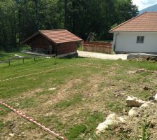 Déplacement de l'enrochement   piquetage de la maison