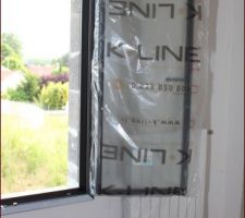 Changement des radiateurs de l'&eacute;tage pour coller au contrat. Bien moins volumineux!
on peut m&ecirc;me ouvrir le fen&ecirc;tre compl&egrave;tement!