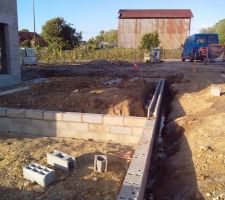 Montage du vide sanitaire et agglos garage