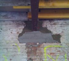 Coffrage en b&eacute;ton pour soutenir l'IPN.