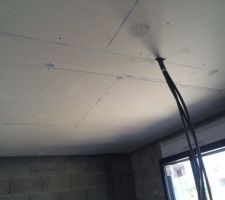 Cloison du plafond de l'étage
