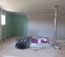 Chambres étages et salle de bain