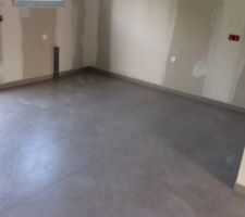 CARRELAGE EN COURS - RDC 60*60