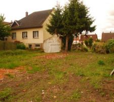 Terrain depuis la rue