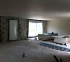 Placo en cour coté salon / salle à manger