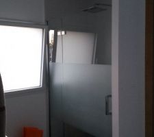 Vu de la paroi de douche (photo pas très réussie)