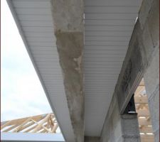 Charpente terminée, débord de toit façade nord