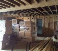 Stockage de la laine de bois en panneaux