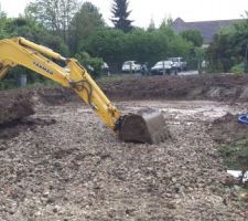 Premiers coups de pelleteuse!!!