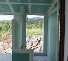 Réalisation des cloisons : Suite parentale avec zoom sur la partie Douche. Une autre vue.