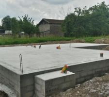 Le terrassement est terminé, le séchage prend 3 semaines.