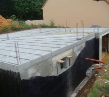 Pose des poutrelles et hourdis en béton