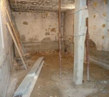 Le "Premier Poteau" sans son coffrage