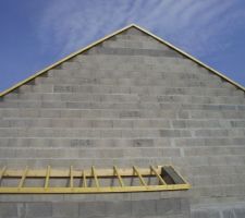 Finitions avant la couverture.