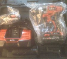 ACHAT DU JOUR * PERCEUSE VISSEUSE/DEVISSEUSE AEG 18V 2AH