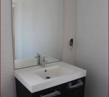 Couche de finition - salle de bain des enfants