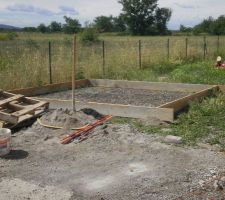 Préparation coffrage dalle pour le chalet