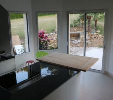 Plan table cuisine en cedre avant protection