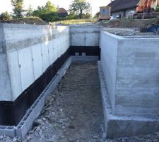 Décoffrage, appuis de fenêtre et couvertines