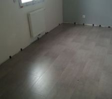 Pose du parquet de la chambre parentale