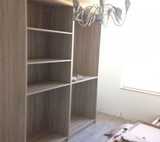 Dressing de la suite parentale. Ici le côté de Monsieur.