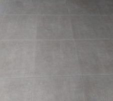 Carrelage CERABATI REVE URBAIN GRIS 60*60 POSE RECTIFIE: au rez-de-chaussée