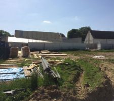 Avec la construction du centre de loisirs du Verger (p&eacute;niblement)