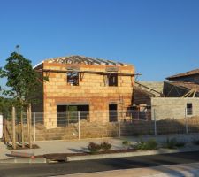 D&eacute;marrage de la toiture (fermettes et charpente traditionnelle)