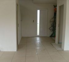 Carrelage en cours hall d'entr&eacute;e